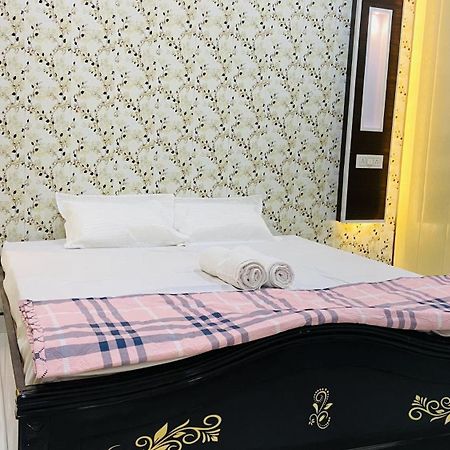 Mandir Saket Bhawan 호텔 Ayodhya 외부 사진
